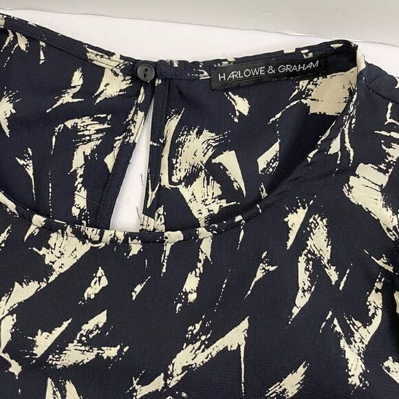 Harlow and Graham|Cold shoulder| Top - Picture 10 of 10